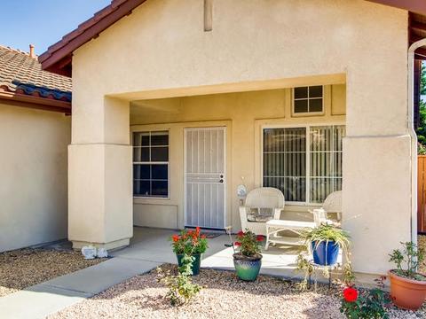 3925 Alipaz Ct, Oceanside, CA 92058 photo 3