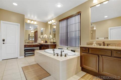 5001 Medalist Ct, Oceanside, CA 92057 photo 15