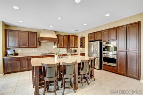 5001 Medalist Ct, Oceanside, CA 92057 photo 8