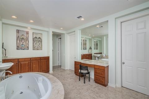 725 Lynwood Dr, Encinitas, CA 92024 photo 20