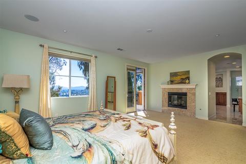 725 Lynwood Dr, Encinitas, CA 92024 photo 19