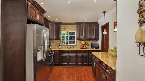 1702 Kingston Dr, Escondido, CA 92027 photo 3
