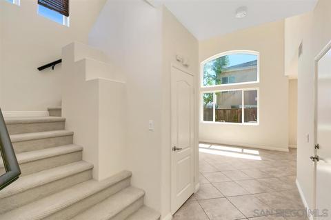 605 Venetia Way, Oceanside, CA 92057 photo 3