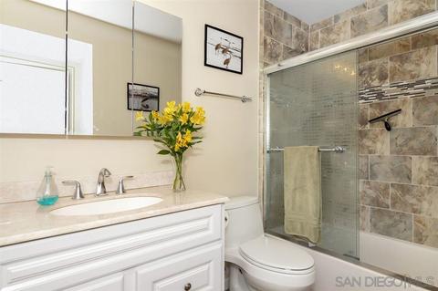 132 D Ave, Coronado, CA 92118 photo 17