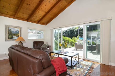 132 D Ave, Coronado, CA 92118 photo 3