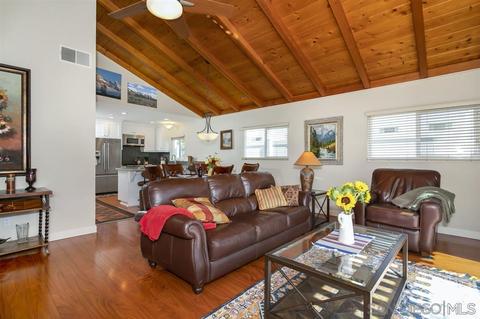 132 D Ave, Coronado, CA 92118 photo 2
