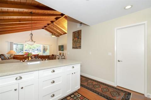 132 D Ave, Coronado, CA 92118 photo 8