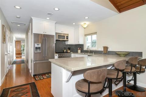 132 D Ave, Coronado, CA 92118 photo 9