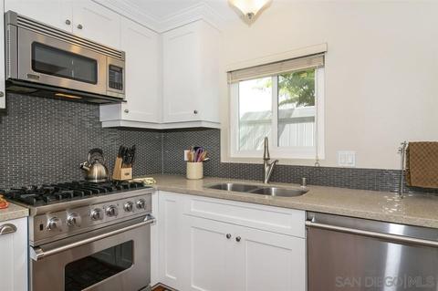 132 D Ave, Coronado, CA 92118 photo 1