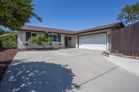 3984 Shenandoah Dr, Oceanside, CA 92056 photo 1