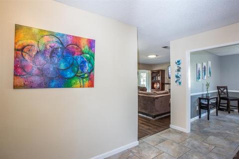 3984 Shenandoah Dr, Oceanside, CA 92056 photo 2