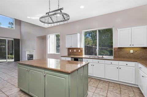 2105 Castlebay, Fallbrook, CA 92028 photo 11