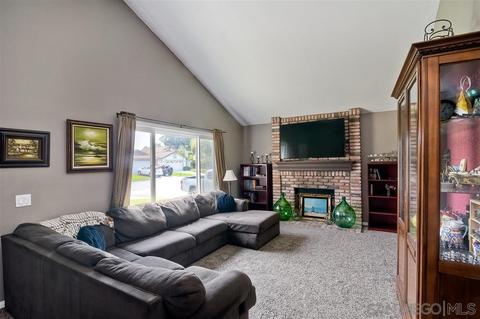 11562 Caminito Rio, Lakeside, CA 92040 photo 4