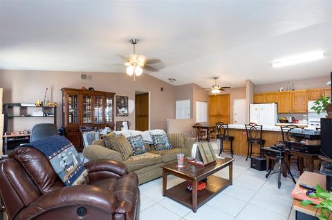 574 Tag Ln, Ramona, CA 92065 photo 8