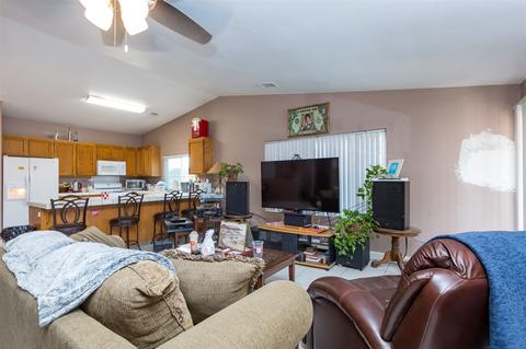 574 Tag Ln, Ramona, CA 92065 photo 6
