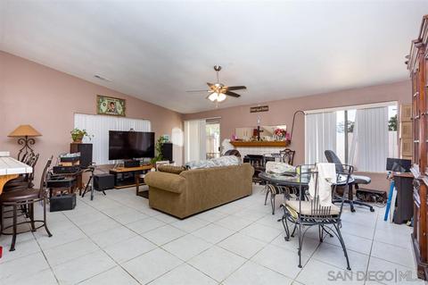 574 Tag Ln, Ramona, CA 92065 photo 4