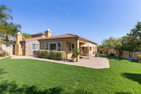 2811 Windstone Gln, Escondido, CA 92027 photo 7