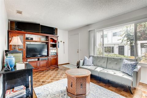 9411 Carlton Oaks Dr UNIT C, Santee, CA 92071 photo 6