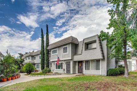 9411 Carlton Oaks Dr UNIT C, Santee, CA 92071 photo 2