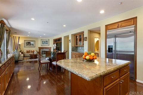 592 S Hidden Trl, Escondido, CA 92027 photo 4
