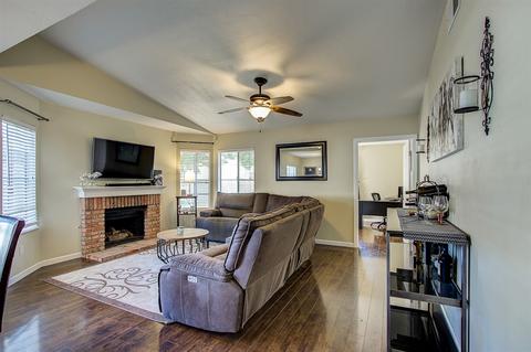 478 Devonshire Gln, Escondido, CA 92027 photo 4