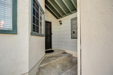 478 Devonshire Gln, Escondido, CA 92027 photo 3
