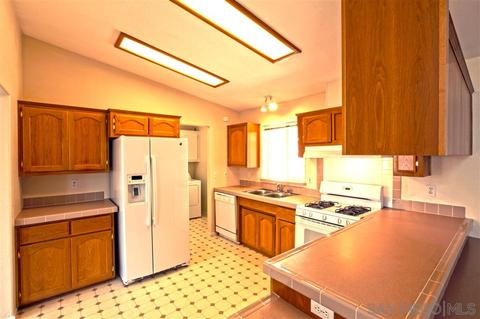 11851 Riverside Dr #216, Lakeside, CA 92040 photo 4