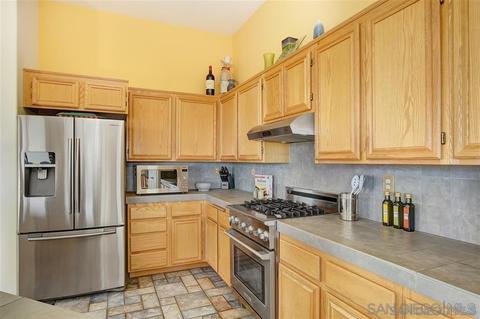 2673 Lobelia Rd, Alpine, CA 91901 photo 2