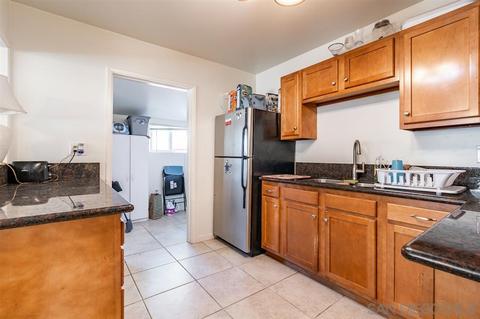 8750-52 Valencia St, Spring Valley, CA 91977 photo 13