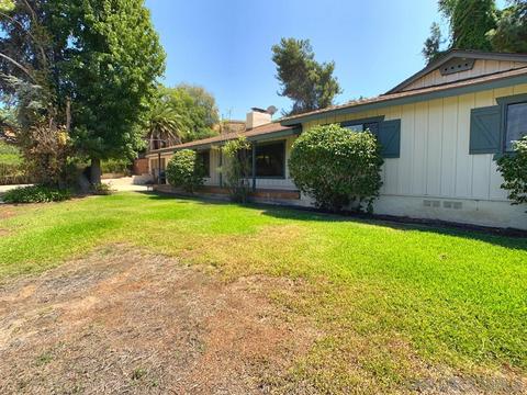 10733 Del Rio Rd, Spring Valley, CA 91978 photo 1