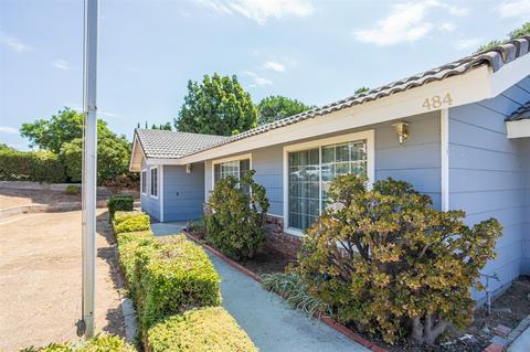 484 Merida Dr, Fallbrook, CA 92028 photo 3