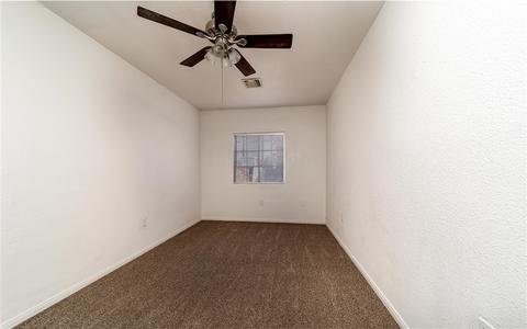 684 W Heil, El Centro, CA 92243 photo 11