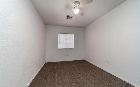 684 W Heil, El Centro, CA 92243 photo 12