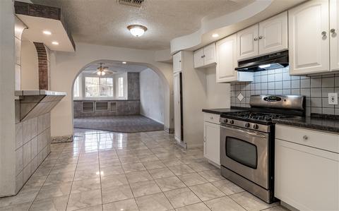 684 W Heil, El Centro, CA 92243 photo 9