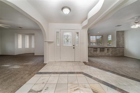 684 W Heil, El Centro, CA 92243 photo 3