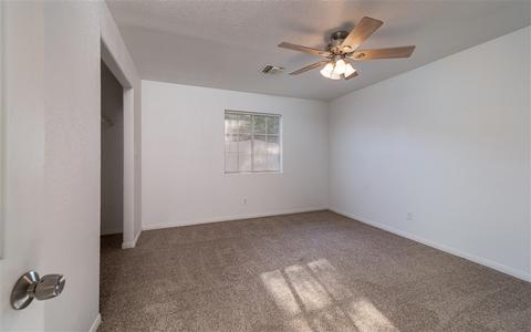 684 W Heil, El Centro, CA 92243 photo 14
