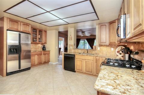1779 Avenida Segovia, Oceanside, CA 92056 photo 10