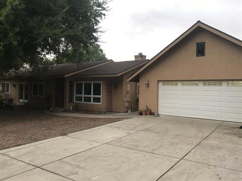 1529 Foothill Dr, Vista, CA 92084 photo 3