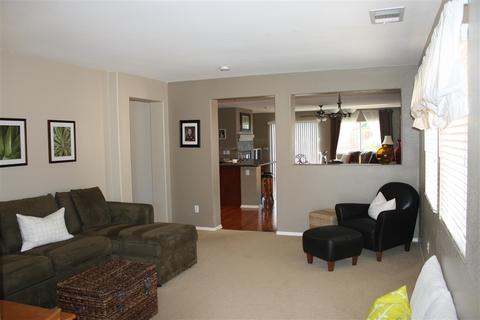 1059 Eliot St, Oceanside, CA 92057 photo 3