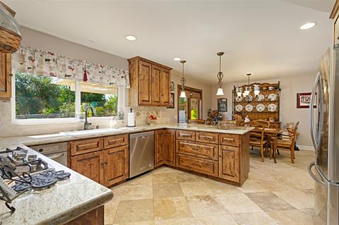 675 Etcheverry St, Ramona, CA 92065 photo 4