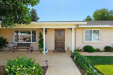 675 Etcheverry St, Ramona, CA 92065 photo 3