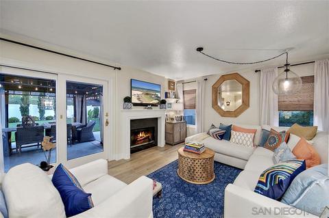 2097 Tiffany Dr, Oceanside, CA 92056 photo 9