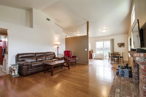 2463 Jasper Gln, Escondido, CA 92029 photo 3