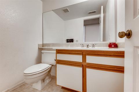 1536 Madrid, Vista, CA 92081 photo 14