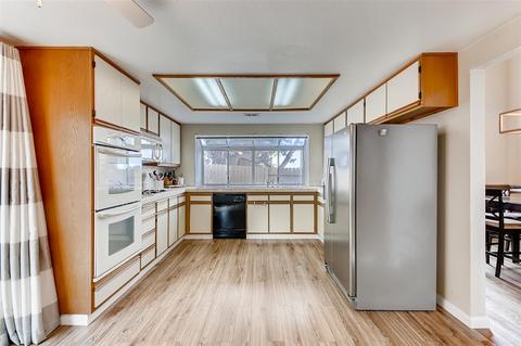 1536 Madrid, Vista, CA 92081 photo 9