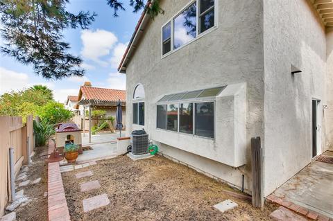 1536 Madrid, Vista, CA 92081 photo 25