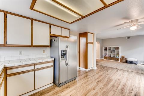 1536 Madrid, Vista, CA 92081 photo 10