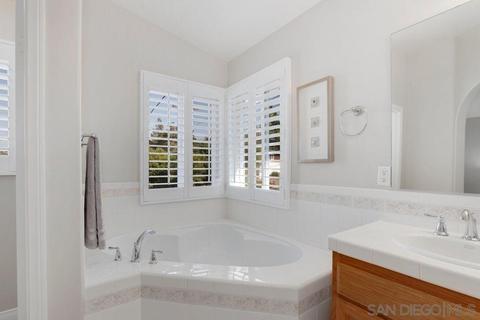 4800 Glen St, La Mesa, CA 91941 photo 15