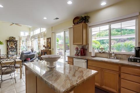 5037 Ashberry Rd, Carlsbad, CA 92008 photo 10