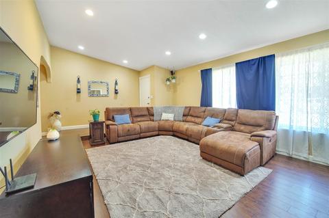 10228 Carreta Dr, Santee, CA 92071 photo 3